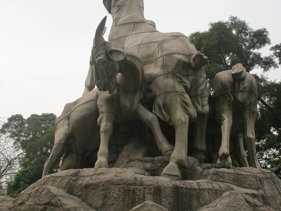 Five Rams statue · Yuexiu Park